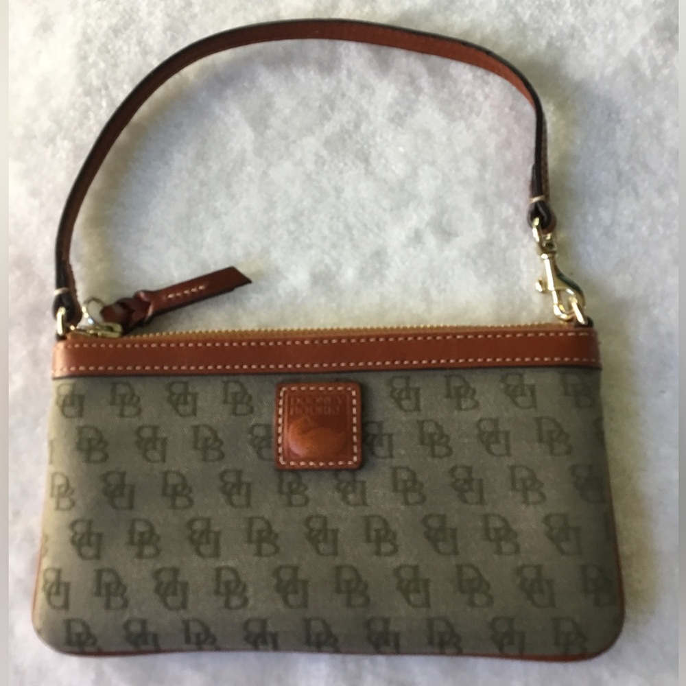 DOONEY AND BOURKE IVY GREEN WRISTLET